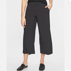 Athleta Tribeca crop pants NWT black size 4
